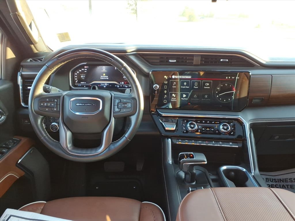 GMC Sierra 1500 4WD Crew Cab 147" Denali Ultimate 2024 GMC Sierra 1500 4WD Crew Cab 147" Denali Ultimate 2024