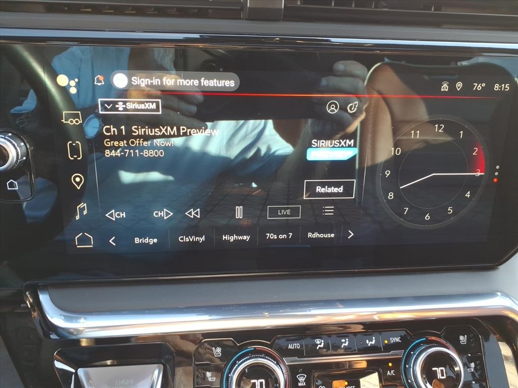 GMC Sierra 1500 4WD Crew Cab 147" Denali Ultimate 2024 GMC Sierra 1500 4WD Crew Cab 147" Denali Ultimate 2024