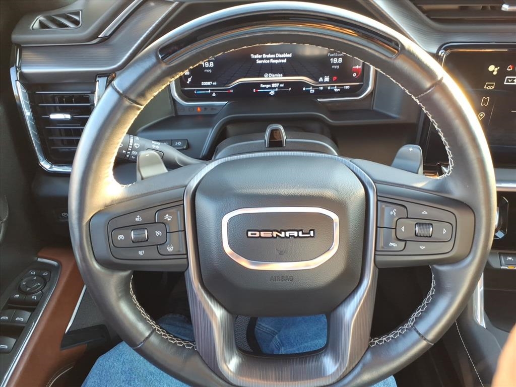 GMC Sierra 1500 4WD Crew Cab 147" Denali Ultimate 2024 GMC Sierra 1500 4WD Crew Cab 147" Denali Ultimate 2024