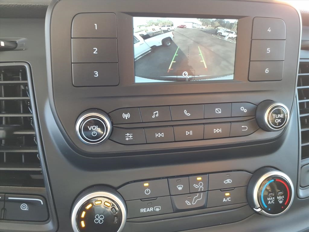 Ford Transit Passenger Wagon T-350 148" Med Roof XLT RWD 2024 Ford Transit Passenger Wagon T-350 148" Med Roof XLT RWD 2024