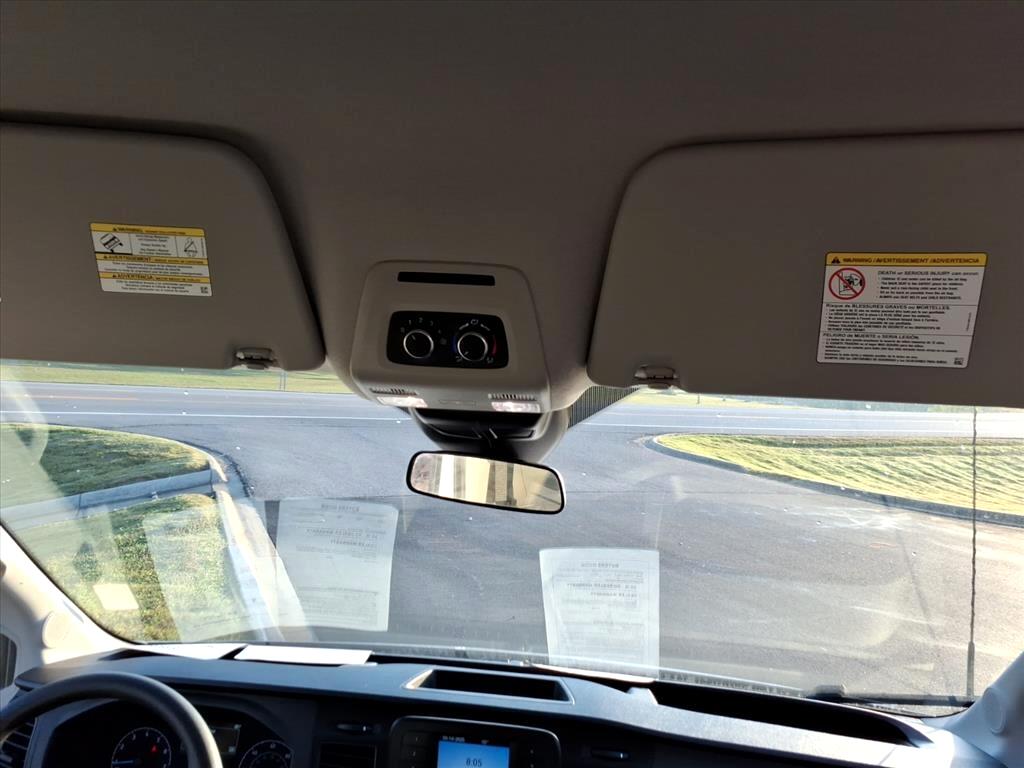 Ford Transit Passenger Wagon T-350 148" Med Roof XLT RWD 2024