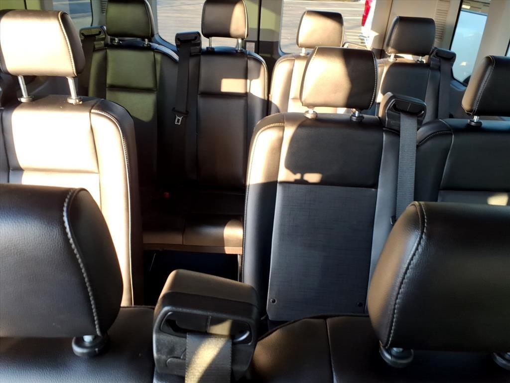 Ford Transit Passenger Wagon T-350 148" Med Roof XLT RWD 2024