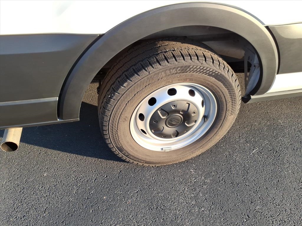 Ford Transit Passenger Wagon T-350 148" Med Roof XLT RWD 2024