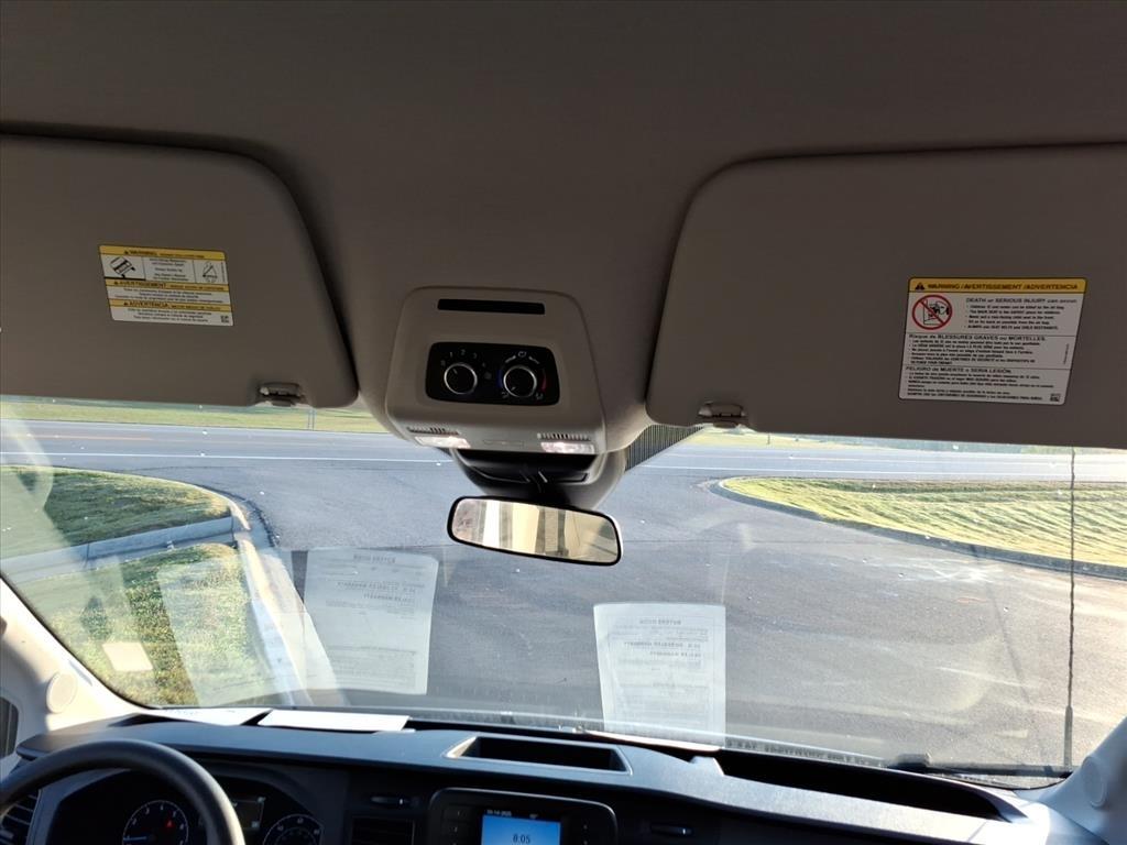 Ford Transit Passenger Wagon T-350 148" Med Roof XLT RWD 2024