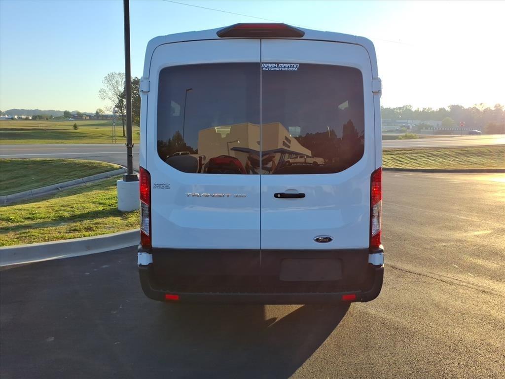 Ford Transit Passenger Wagon T-350 148" Med Roof XLT RWD 2024