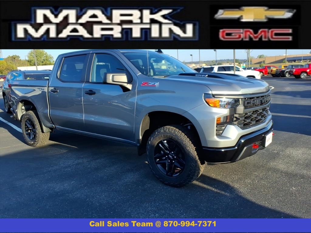 Chevrolet Silverado 1500 4WD Crew Cab 147" Custom Trail Boss 2026