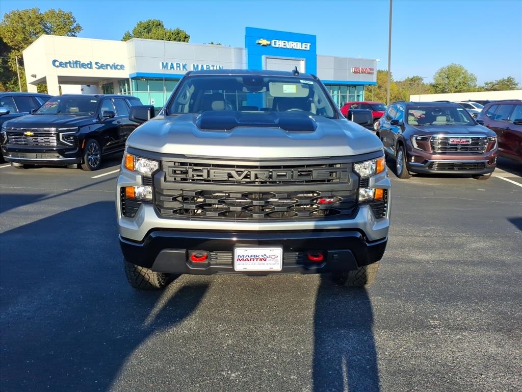 Chevrolet Silverado 1500 4WD Crew Cab 147" Custom Trail Boss 2026