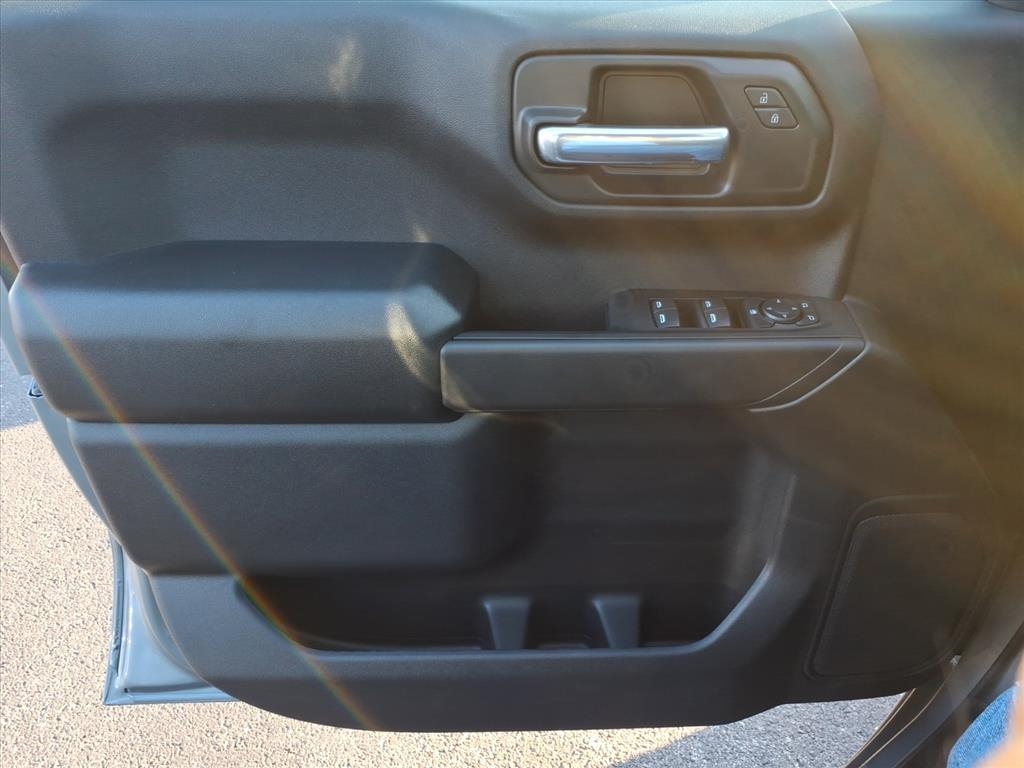 Chevrolet Silverado 1500 4WD Crew Cab 147" Custom Trail Boss 2026