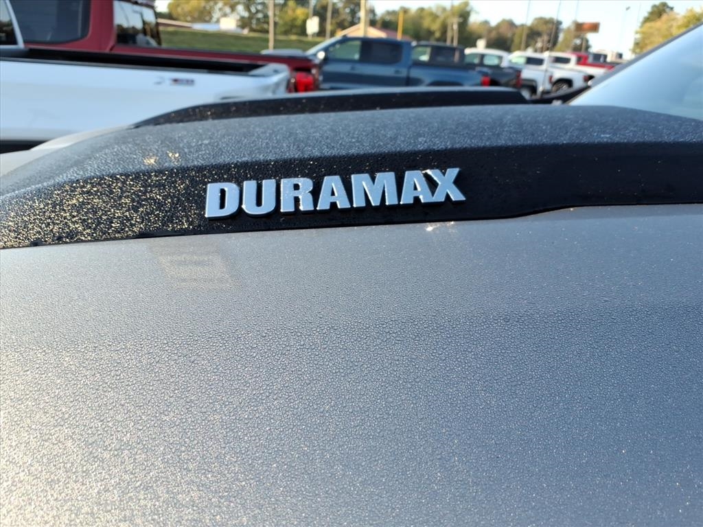 Chevrolet Silverado 1500 4WD Crew Cab 147" Custom Trail Boss 2026