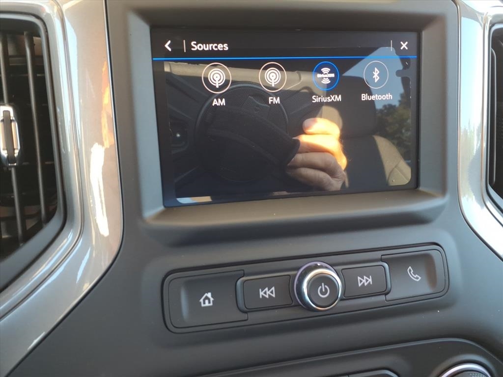 Chevrolet Silverado 1500 4WD Crew Cab 147" Custom Trail Boss 2026