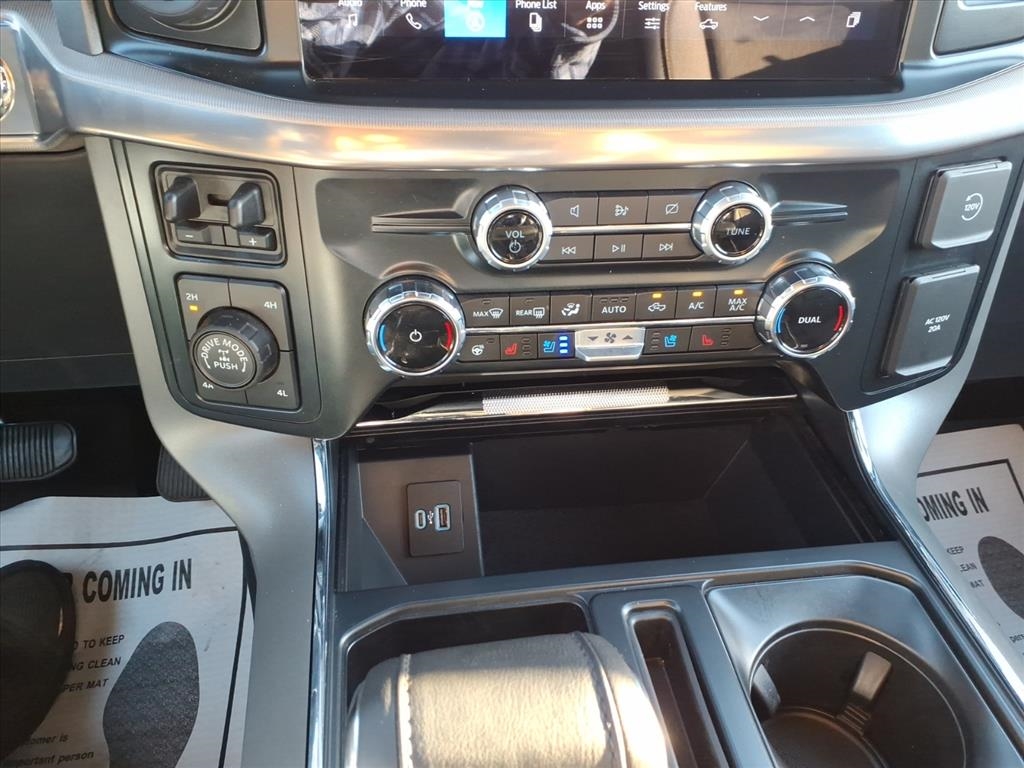 Ford F-150 Lariat 4WD SuperCrew 5.5' Box 2024