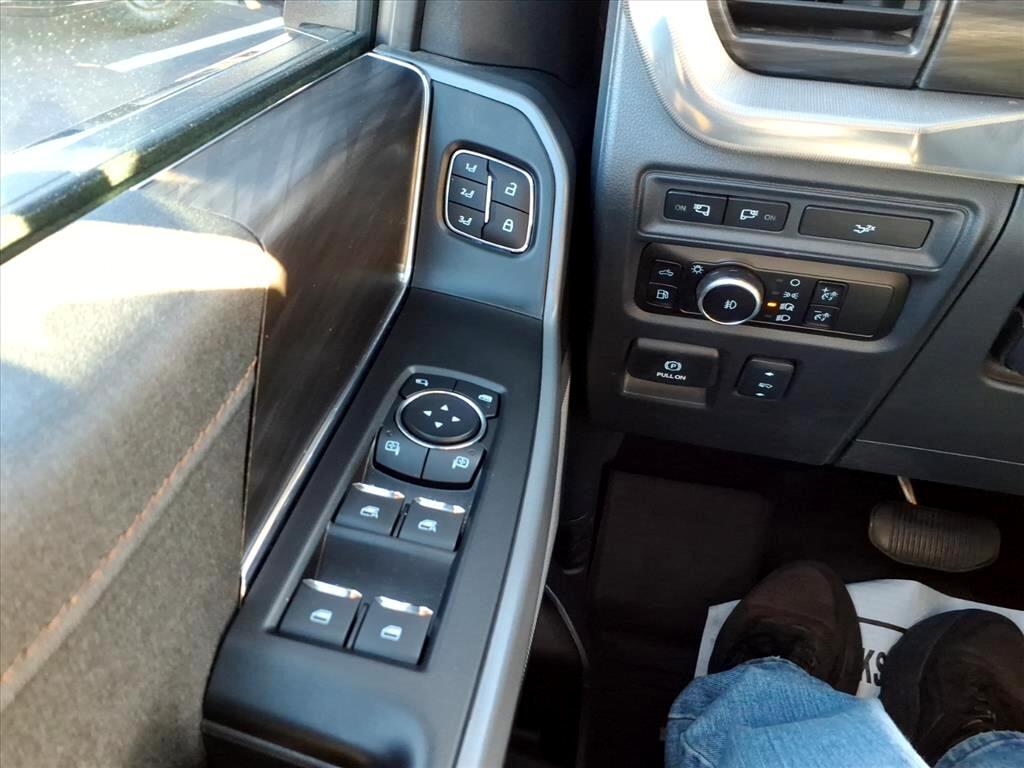 Ford F-150 Lariat 4WD SuperCrew 5.5' Box 2024