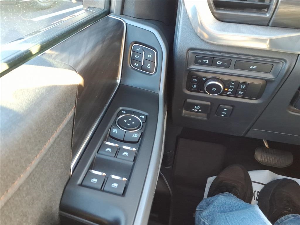 Ford F-150 Lariat 4WD SuperCrew 5.5' Box 2024