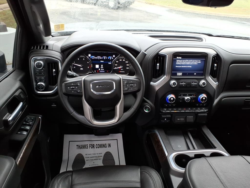 GMC Sierra 2500HD 4WD Crew Cab 159" Denali 2023