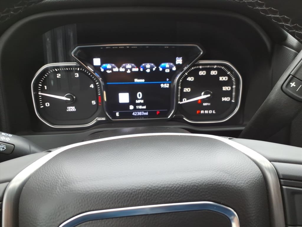 GMC Sierra 2500HD 4WD Crew Cab 159" Denali 2023