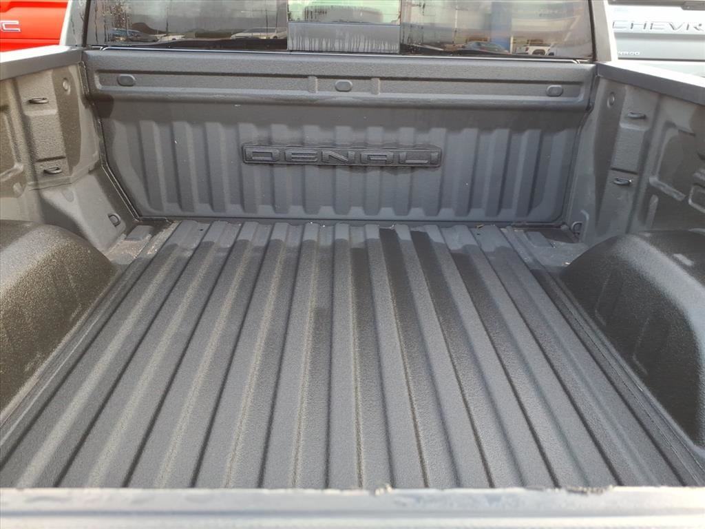 GMC Sierra 1500 4WD Crew Cab 147" Denali 2021