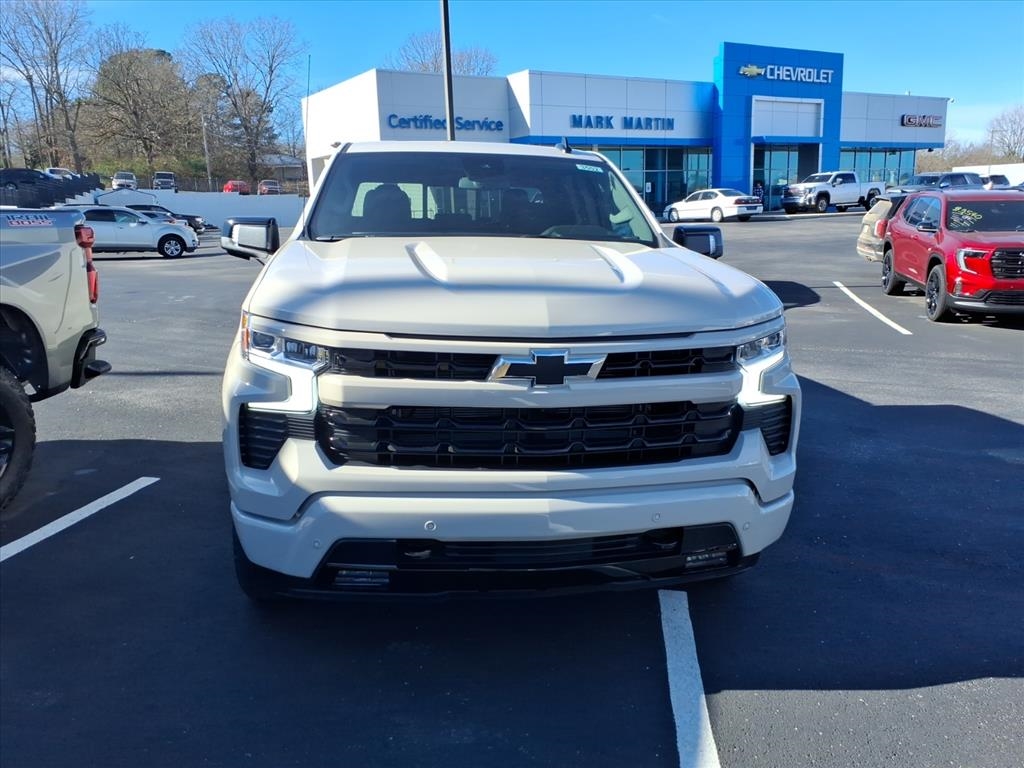 Chevrolet Silverado 1500 4WD Crew Cab 147" RST 2026