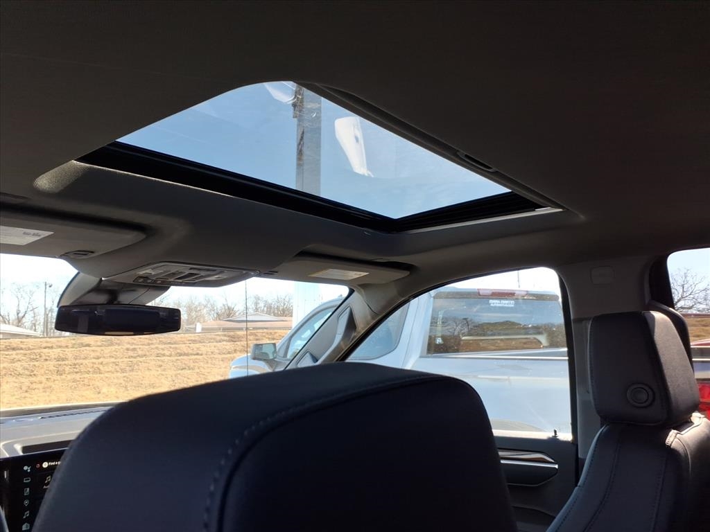 Chevrolet Silverado 1500 4WD Crew Cab 147" RST 2026