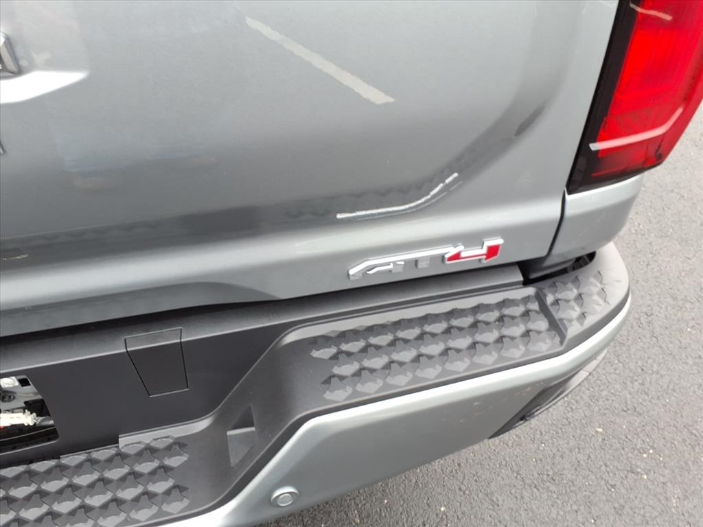 GMC Canyon 4WD Crew Cab AT4 2026