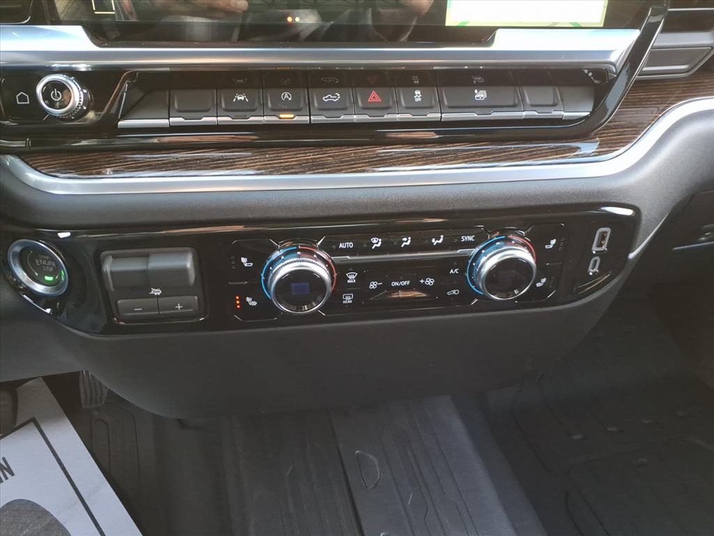 GMC Sierra 1500 4WD Crew Cab 157" Elevation 2026