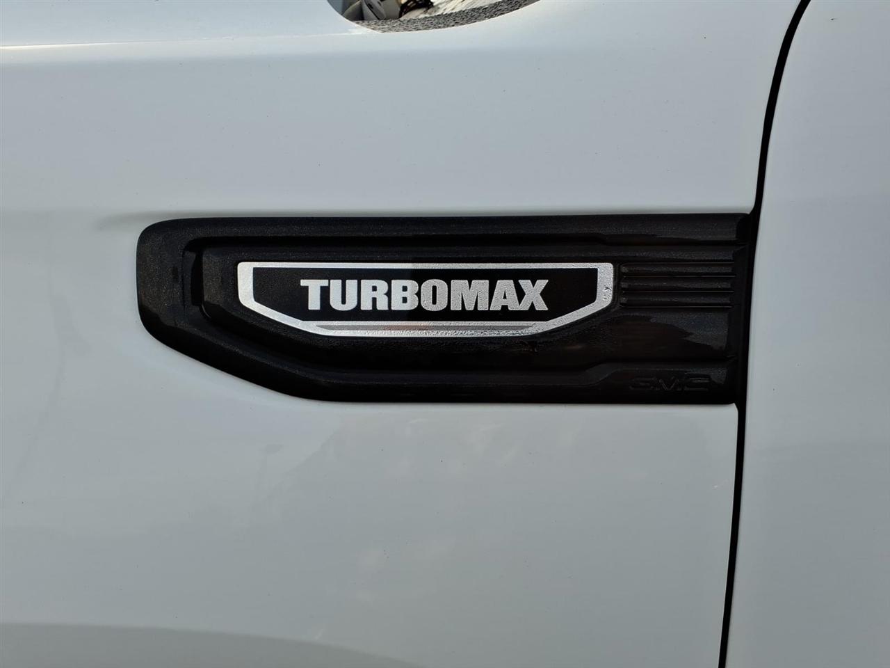 GMC Sierra 1500 4WD Crew Cab 157" Elevation 2026