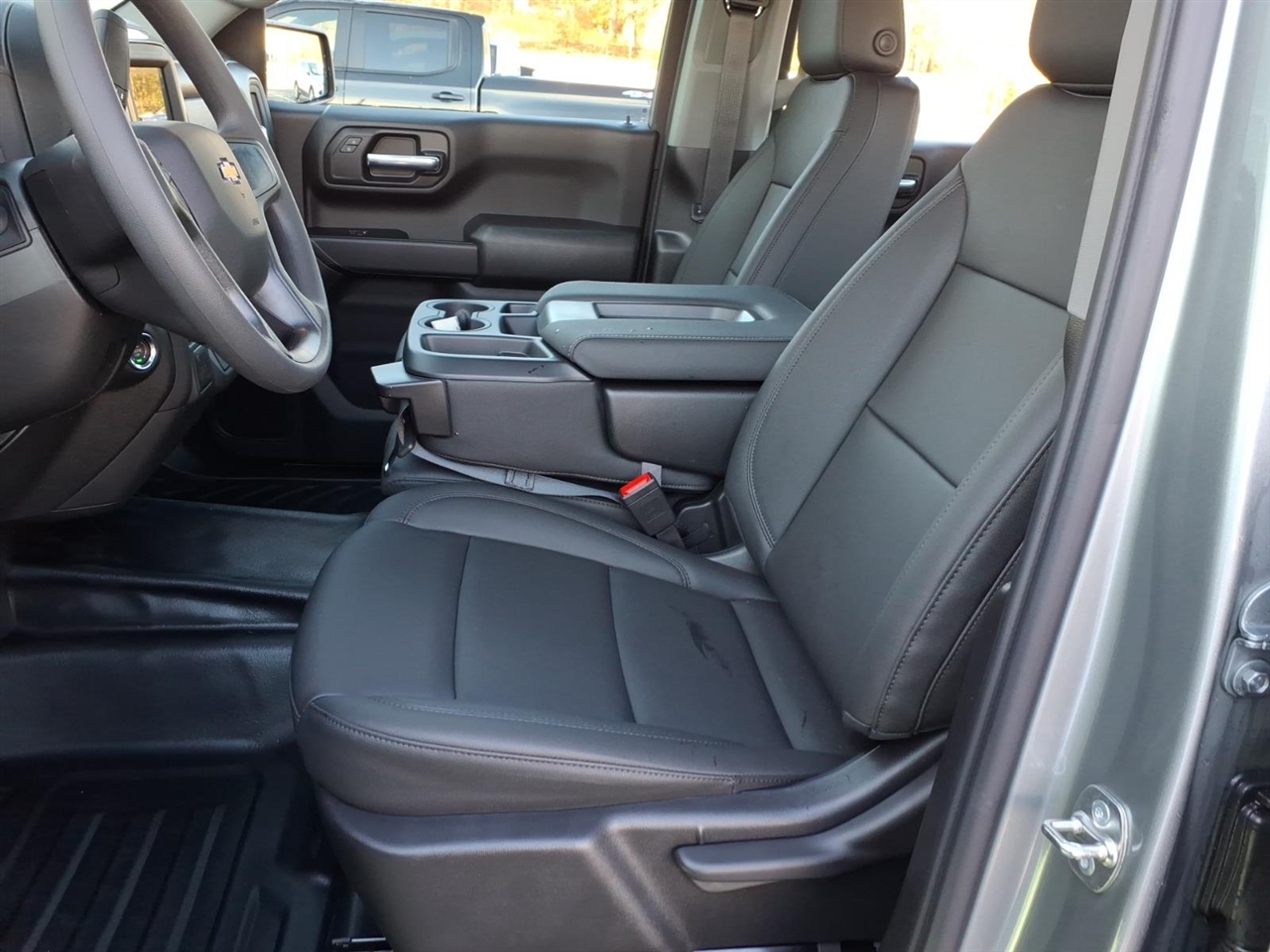 Chevrolet Silverado 1500 4WD Crew Cab 147" Work Truck 2026