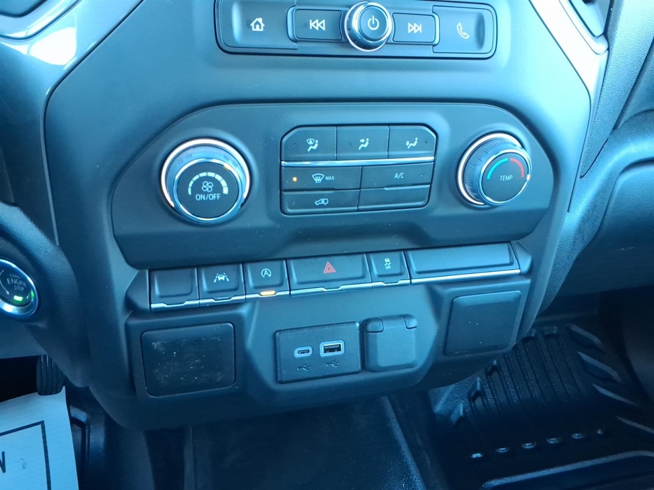 Chevrolet Silverado 1500 4WD Crew Cab 147" Work Truck 2026