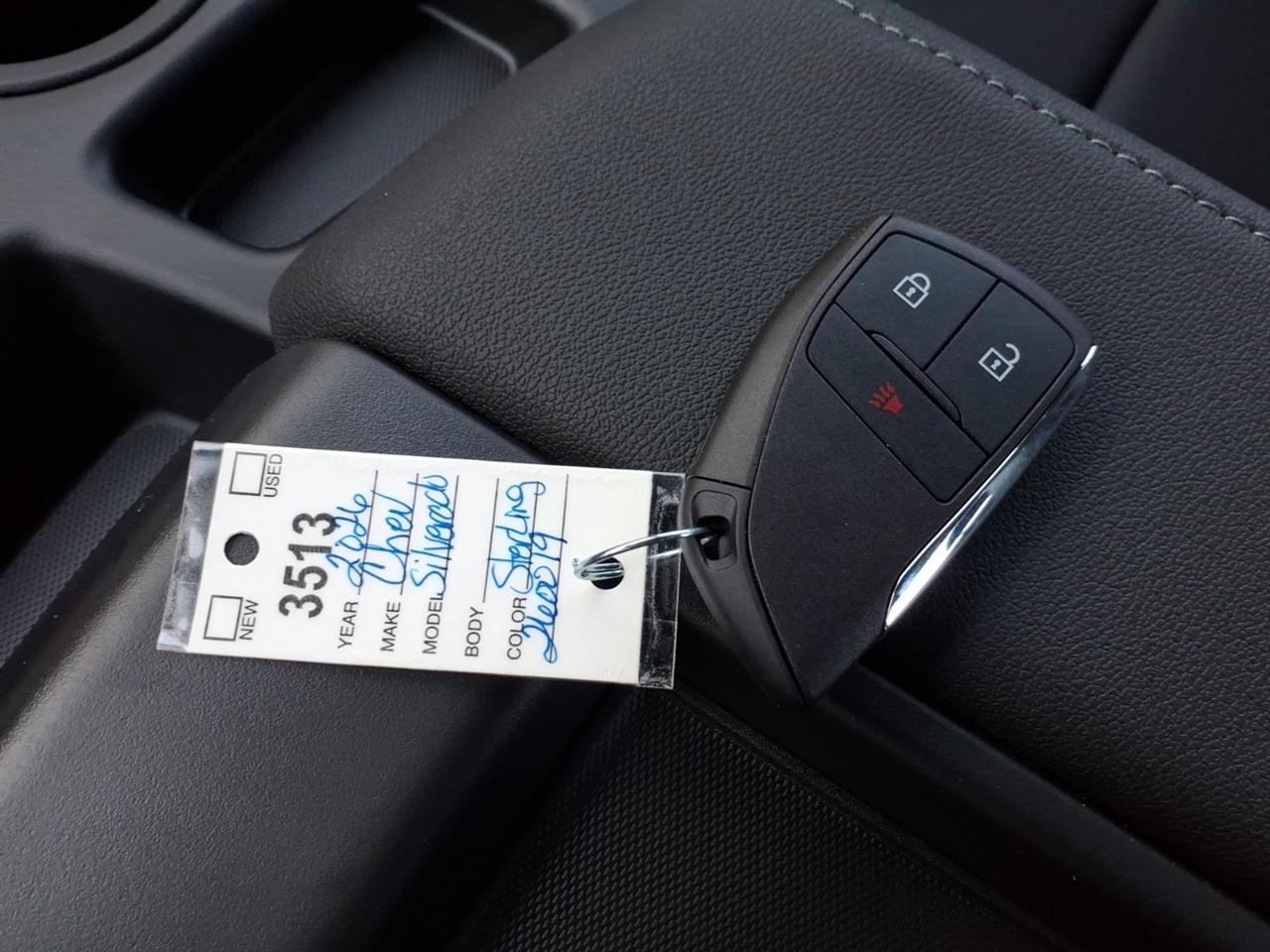 Chevrolet Silverado 1500 4WD Crew Cab 147" Work Truck 2026