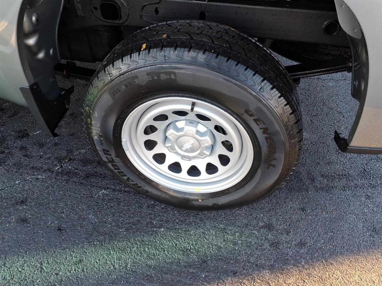 Chevrolet Silverado 1500 4WD Crew Cab 147" Work Truck 2026