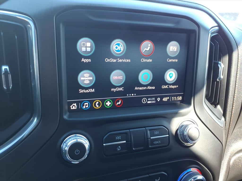 GMC Sierra 1500 4WD Crew Cab 147" AT4 2021