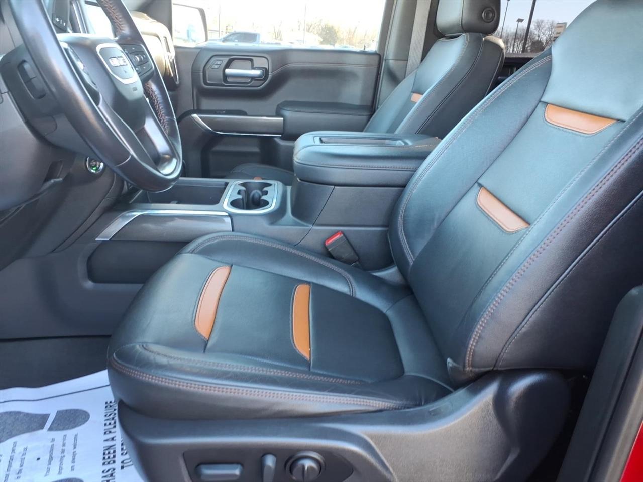 GMC Sierra 1500 4WD Crew Cab 147" AT4 2021