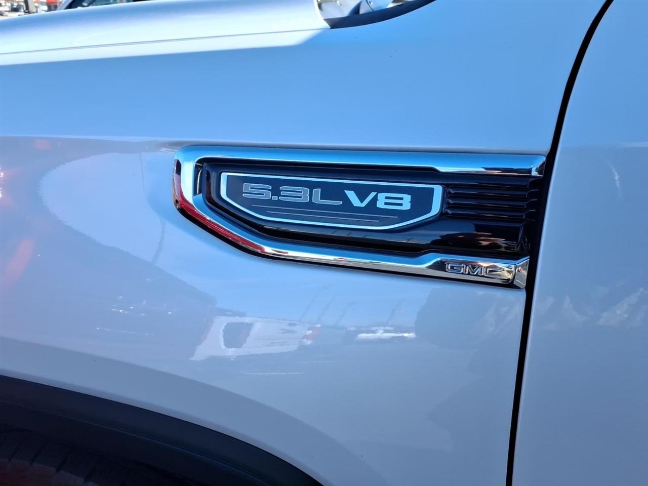 GMC Sierra 1500 4WD Crew Cab 147" SLT 2024