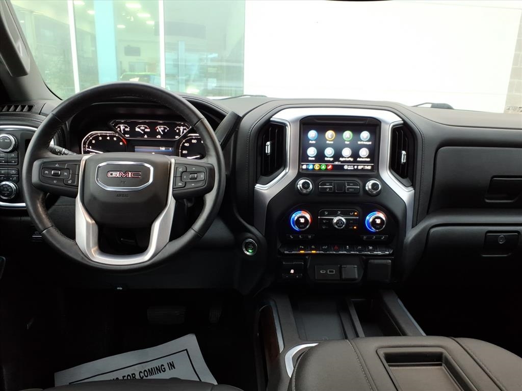 GMC Sierra 1500 4WD Crew Cab 147" SLT 2021