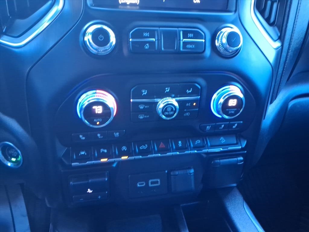 GMC Sierra 1500 4WD Crew Cab 147" AT4 2020