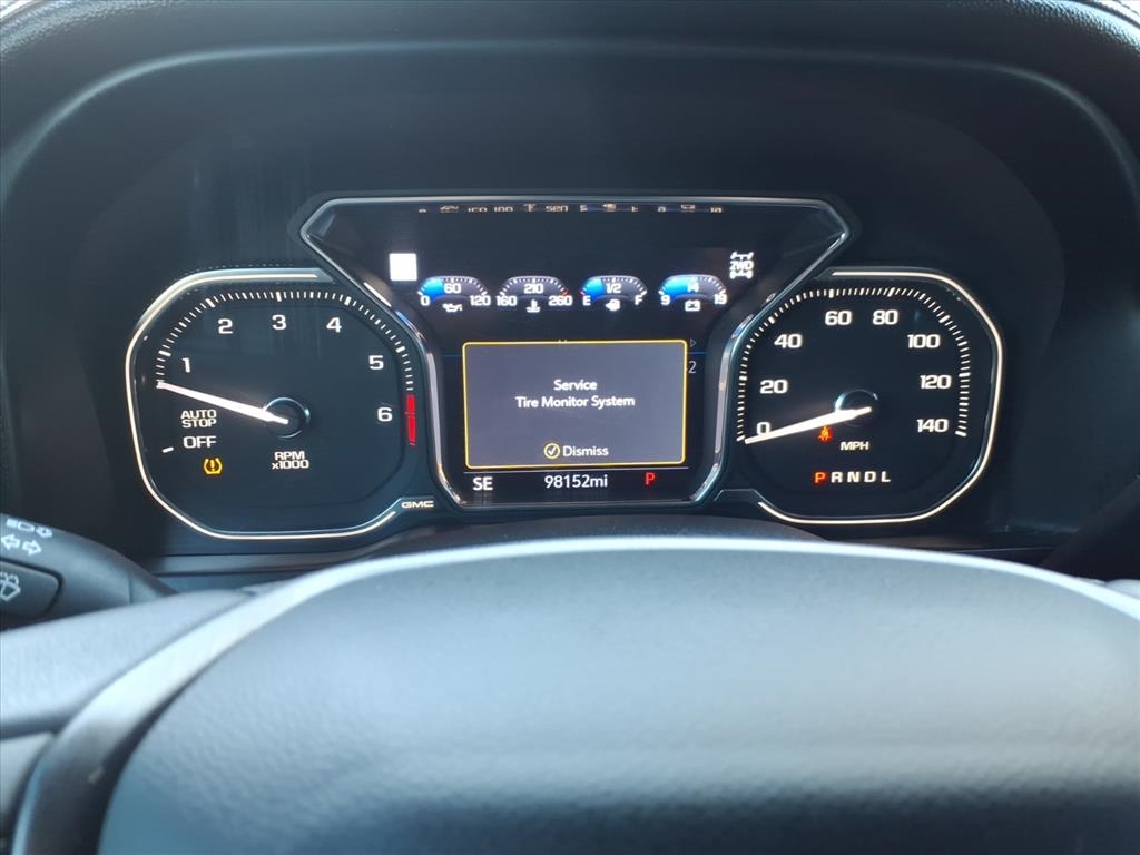 GMC Sierra 1500 4WD Crew Cab 147" AT4 2020