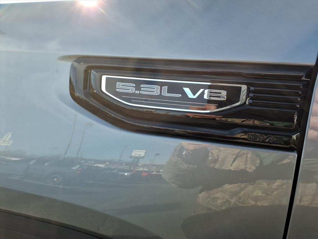 GMC Sierra 1500 4WD Crew Cab 157" Elevation 2026