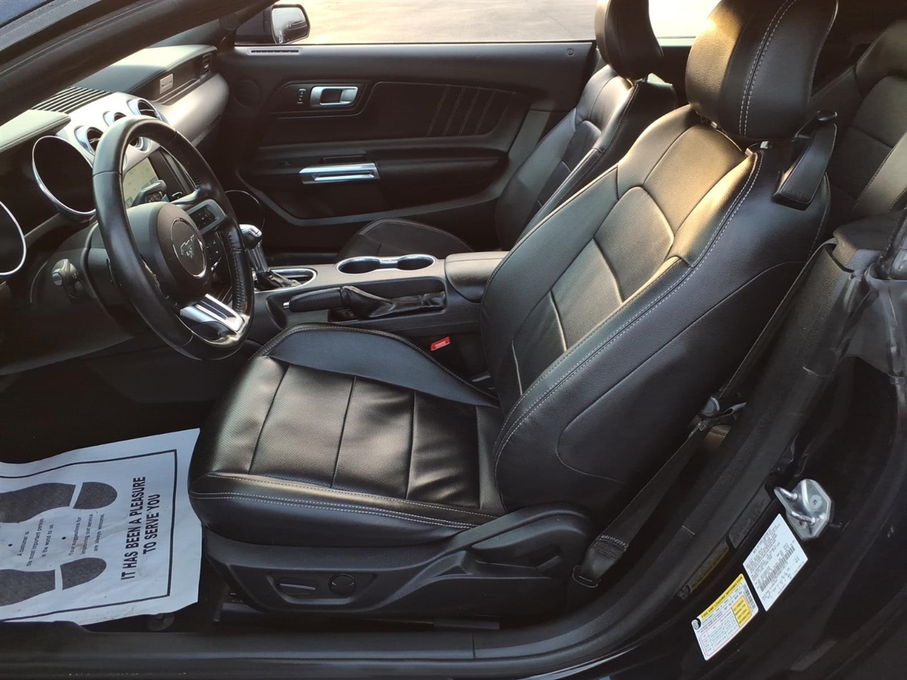 Ford Mustang EcoBoost Convertible 2021