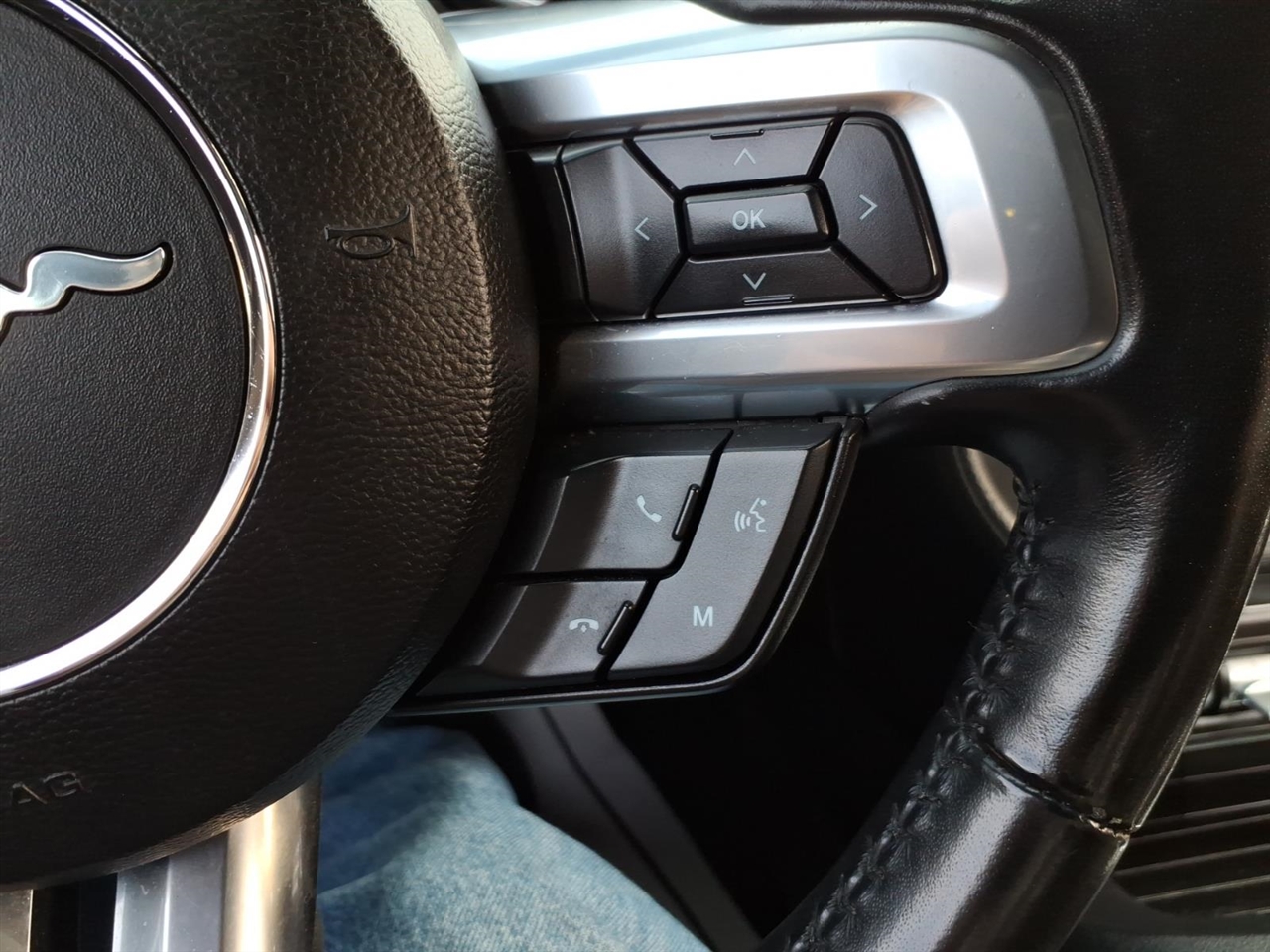 Ford Mustang EcoBoost Convertible 2021