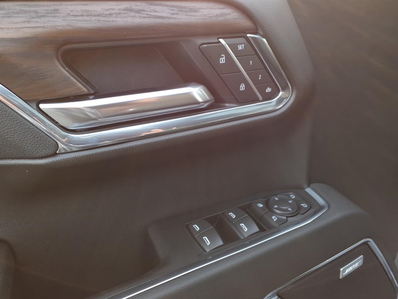 GMC Sierra 1500 4WD Crew Cab 147" SLT 2026