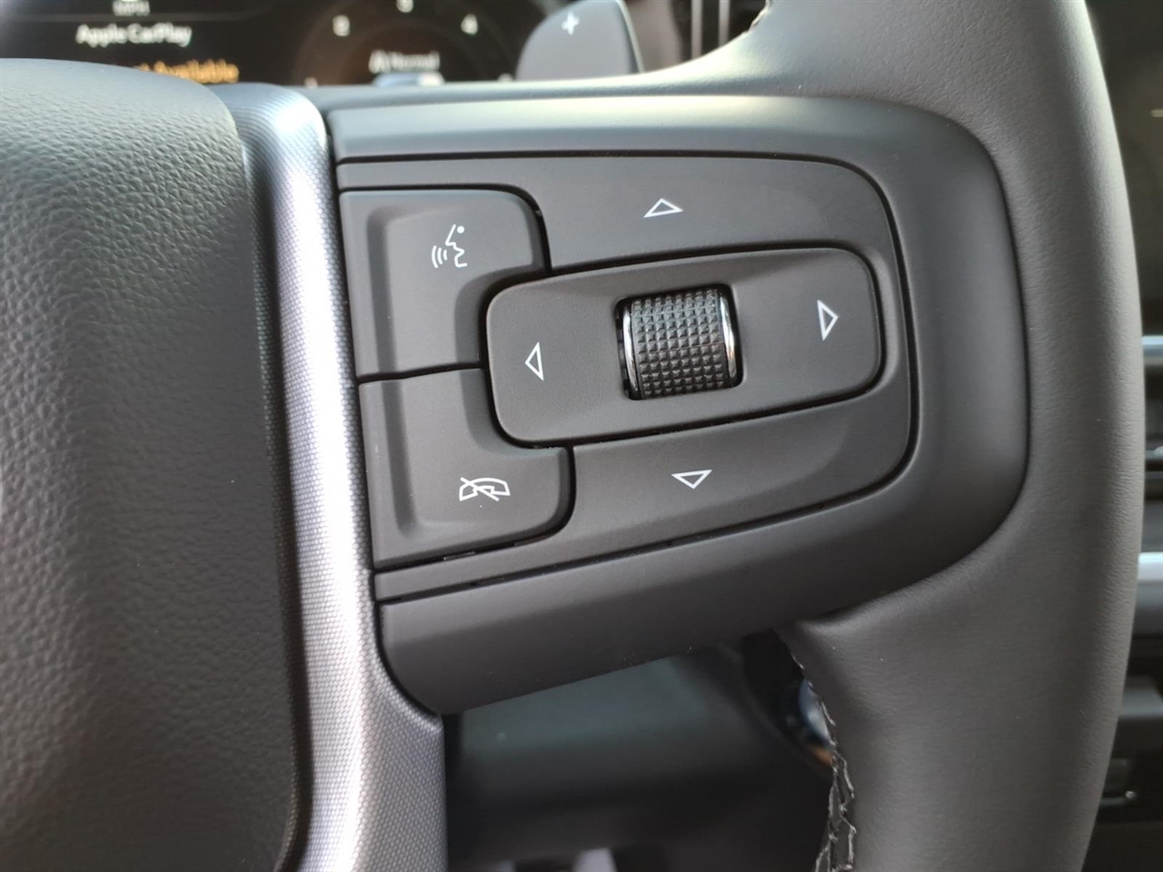 GMC Sierra 1500 4WD Crew Cab 147" SLT 2026