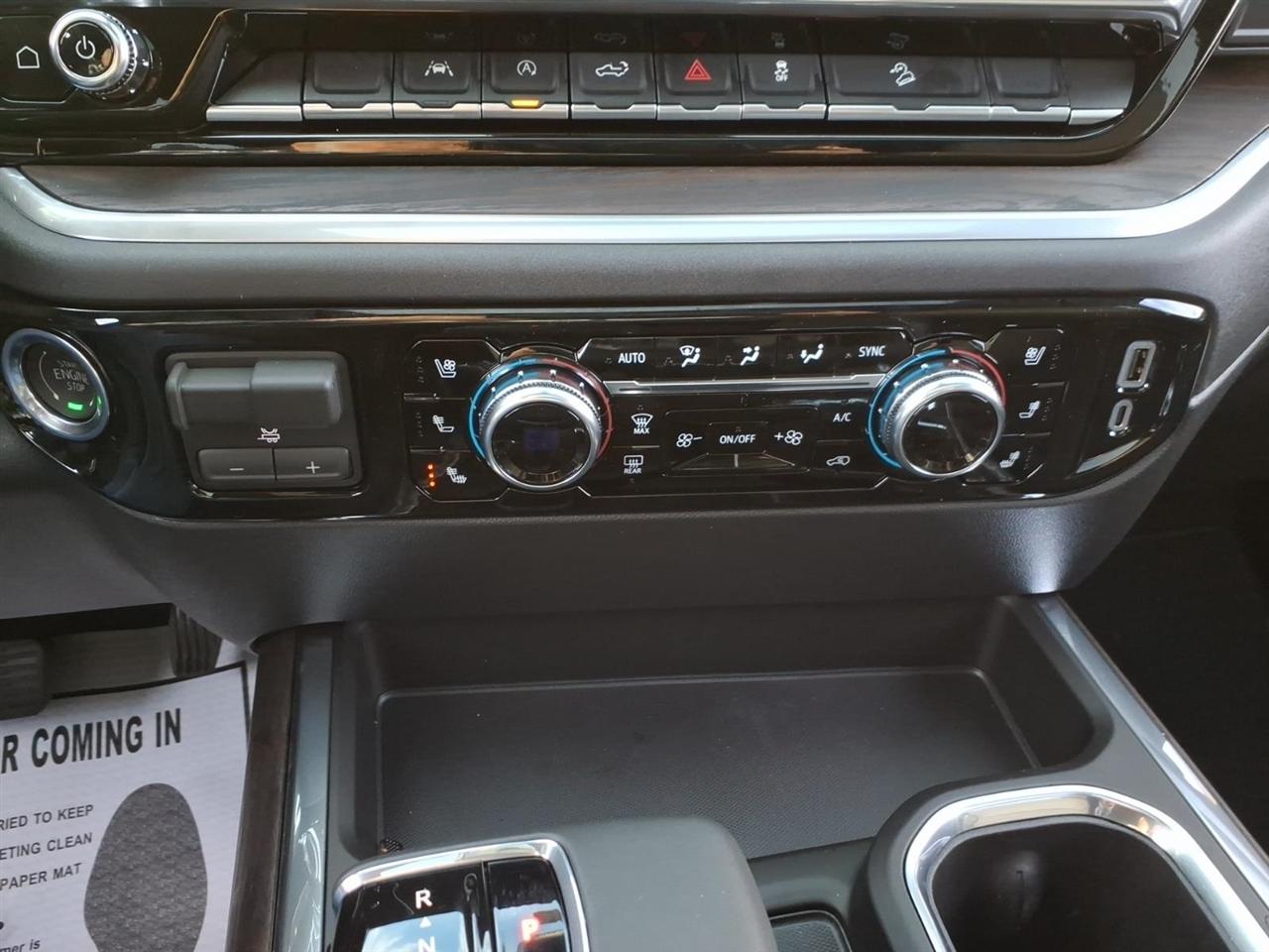 GMC Sierra 1500 4WD Crew Cab 147" SLT 2026