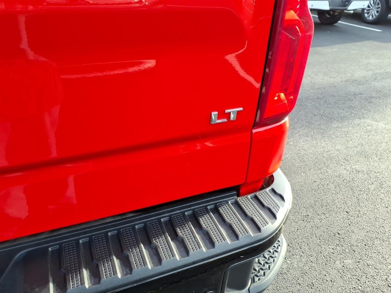 Chevrolet Silverado 1500 4WD Crew Cab 147" LT Trail Boss 2024