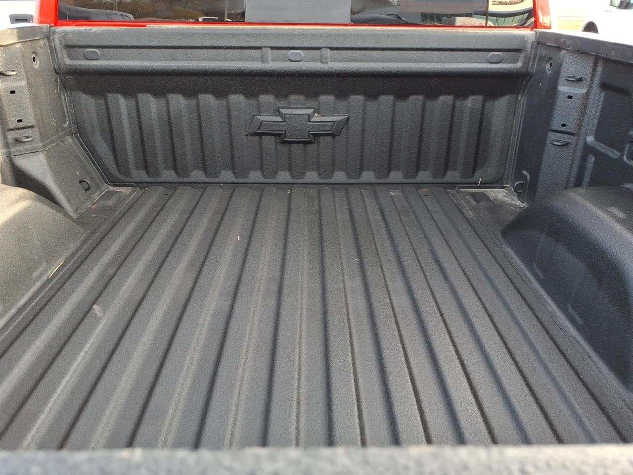 Chevrolet Silverado 1500 4WD Crew Cab 147" LT Trail Boss 2024