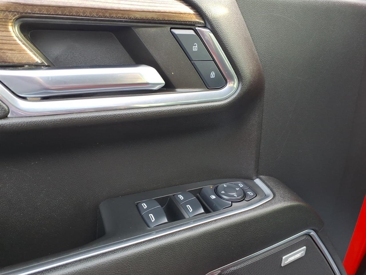 Chevrolet Silverado 1500 4WD Crew Cab 147" LT Trail Boss 2024