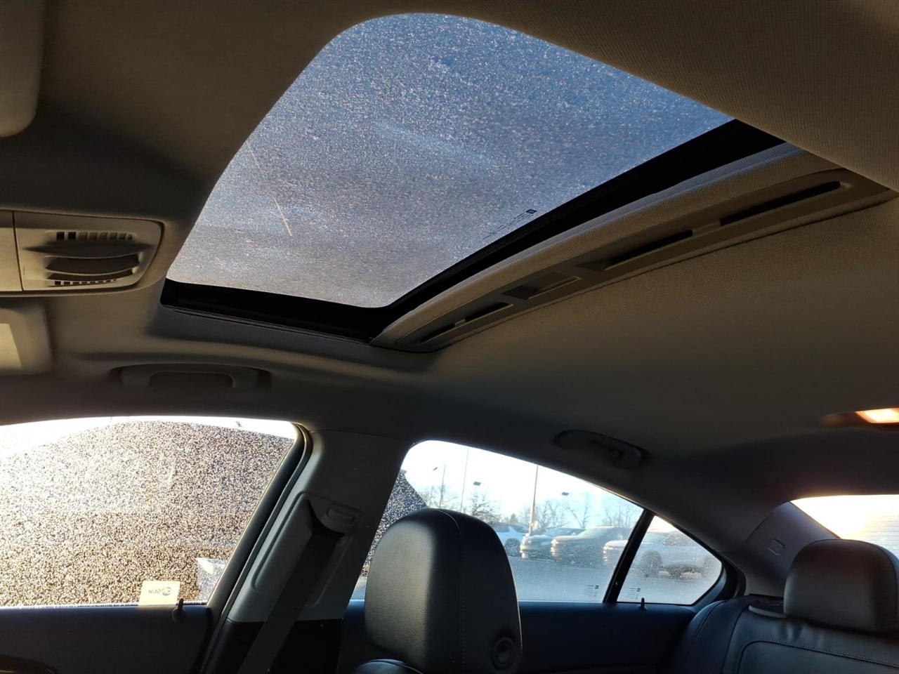 Buick Regal 4dr Sdn CXL RL4 (Russelsheim) *Ltd Avail* 2011