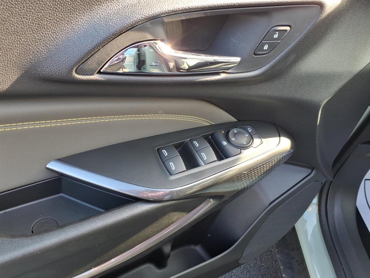 Chevrolet Trax FWD 4dr ACTIV 2026