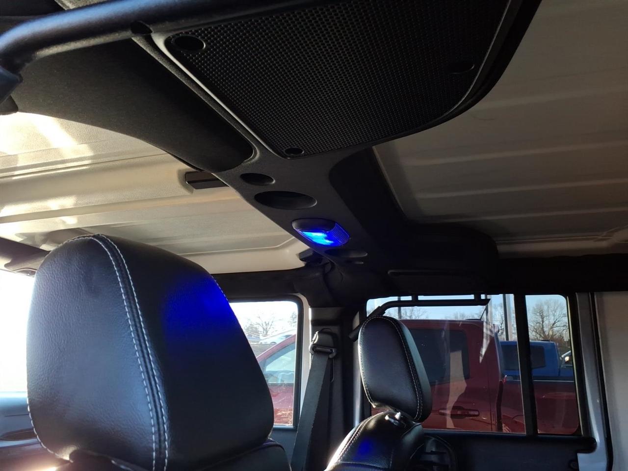 Jeep Wrangler Unlimited 4WD 4dr Sahara 2015