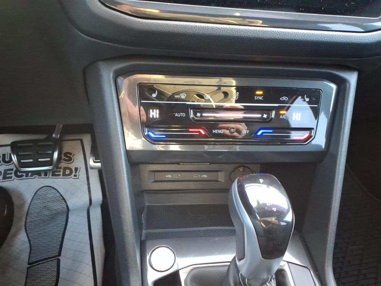 Volkswagen Tiguan 2.0T SE R-Line Black FWD 2024