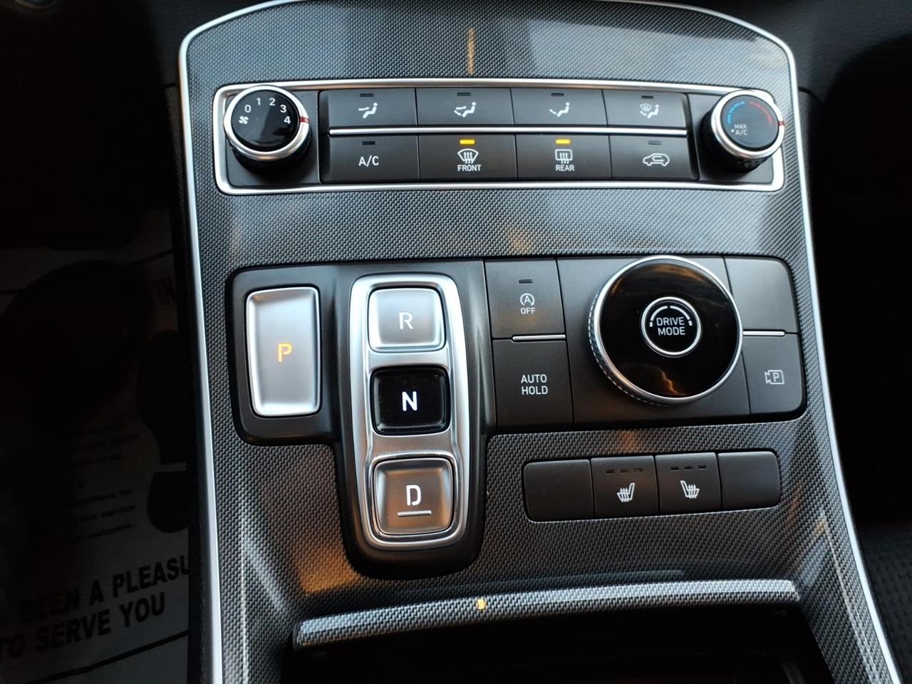 Hyundai Santa Fe SEL FWD 2021