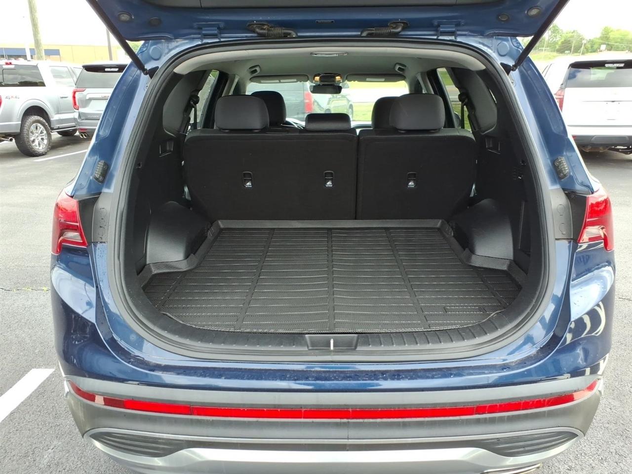 Hyundai Santa Fe SEL FWD 2021